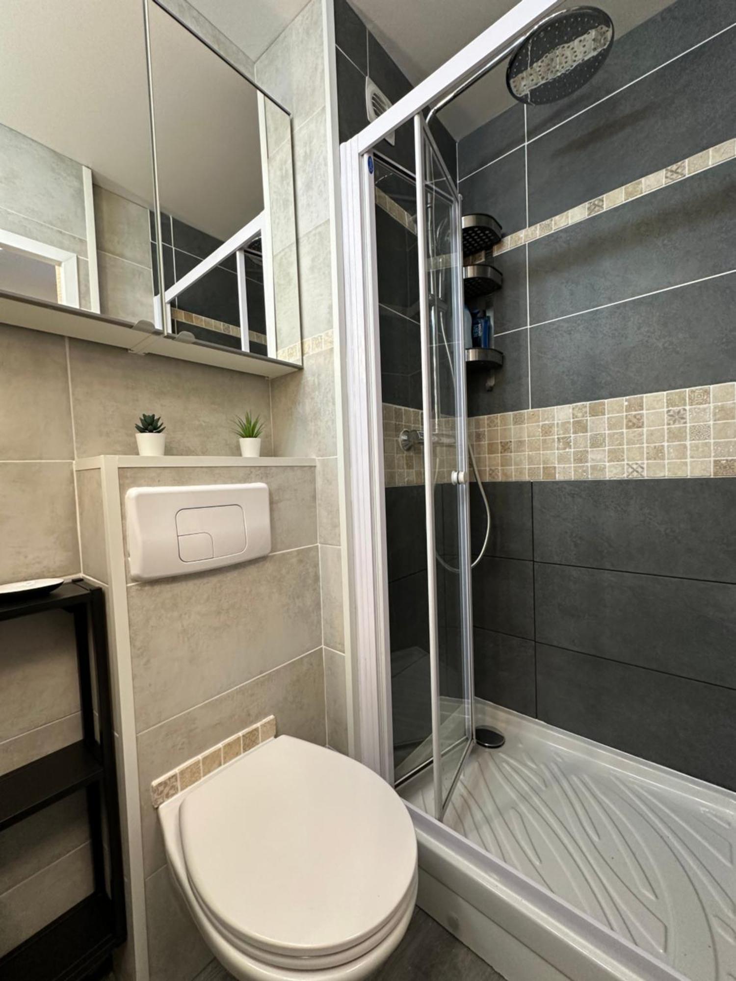 לה-גרו-דו-רואה Studio Vue Port, Parking Prive, Terrasse, Clim מראה חיצוני תמונה